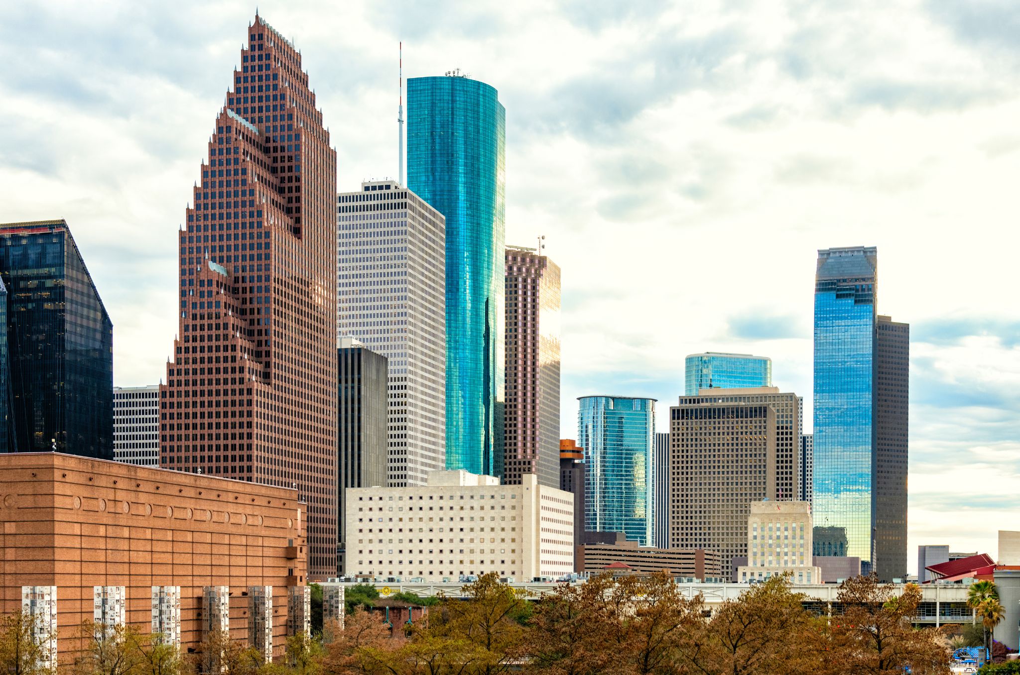 77096 housing options